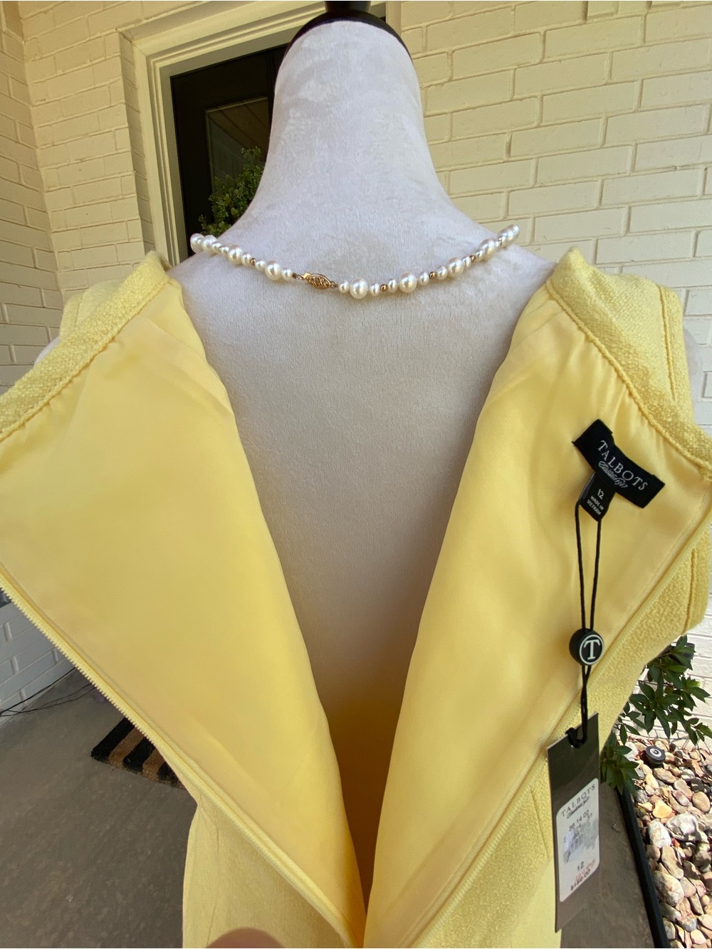 NWT size 12 Talbots Yellow Sleeveless Shift Dress with Patch Pockets and Bows - Picture 10 of 14